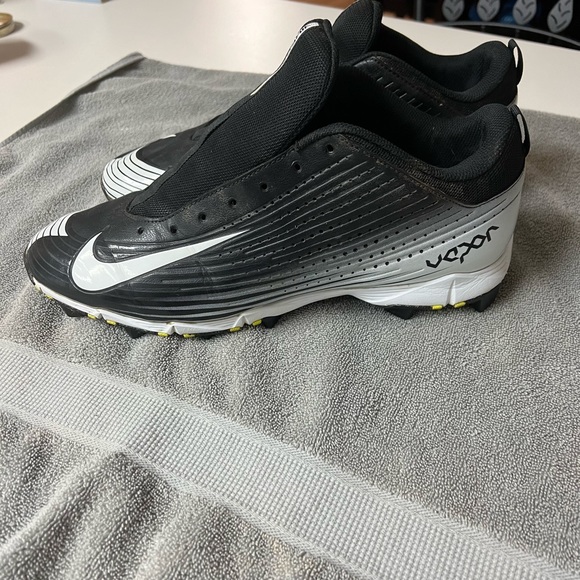 Nike baseball cleats size 13 - Picture 2 of 3